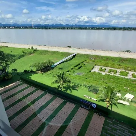 The River Hotel-2